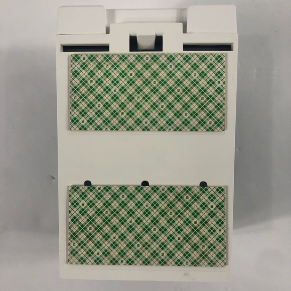 Safeguard Wall Mounted Liquid Soap Dispenser - Picture 6 of 7